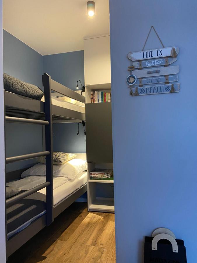Apartament Grunwaldzka 105 Z Tarasem 5O M Do Plazy Pobierowo Dış mekan fotoğraf