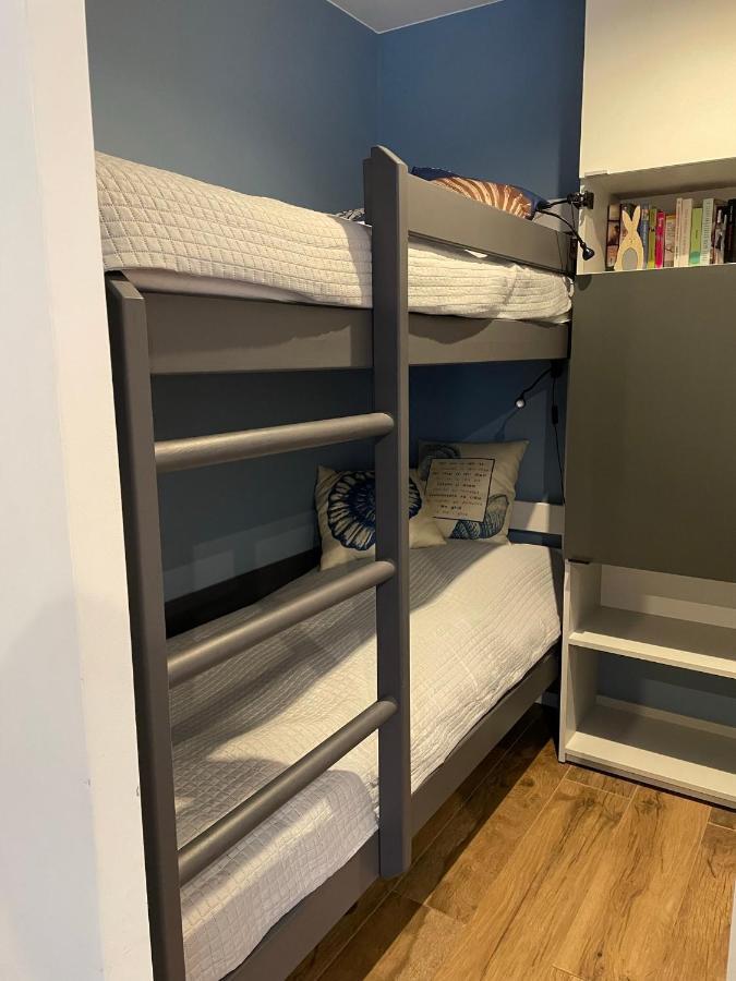 Apartament Grunwaldzka 105 Z Tarasem 5O M Do Plazy Pobierowo Dış mekan fotoğraf