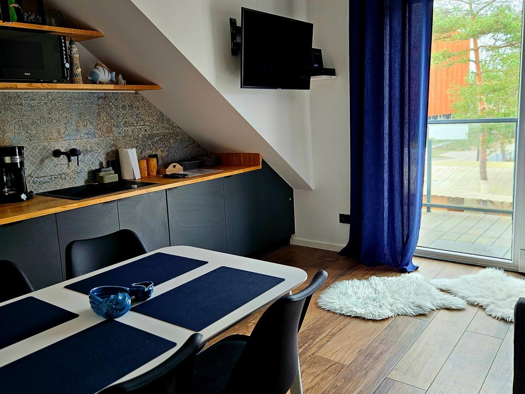 Apartament Grunwaldzka 105 Z Tarasem 5O M Do Plazy Pobierowo Dış mekan fotoğraf