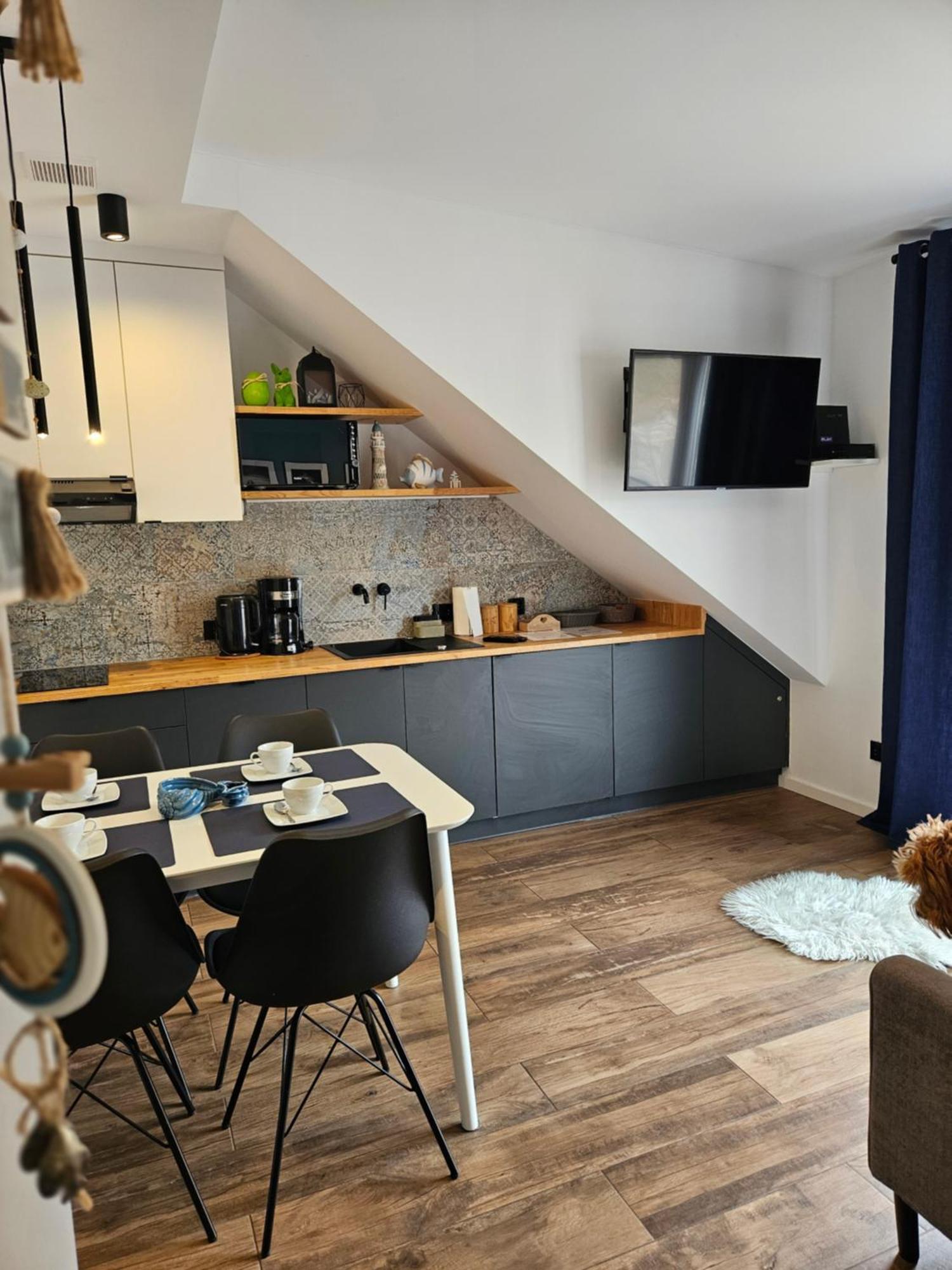 Apartament Grunwaldzka 105 Z Tarasem 5O M Do Plazy Pobierowo Dış mekan fotoğraf