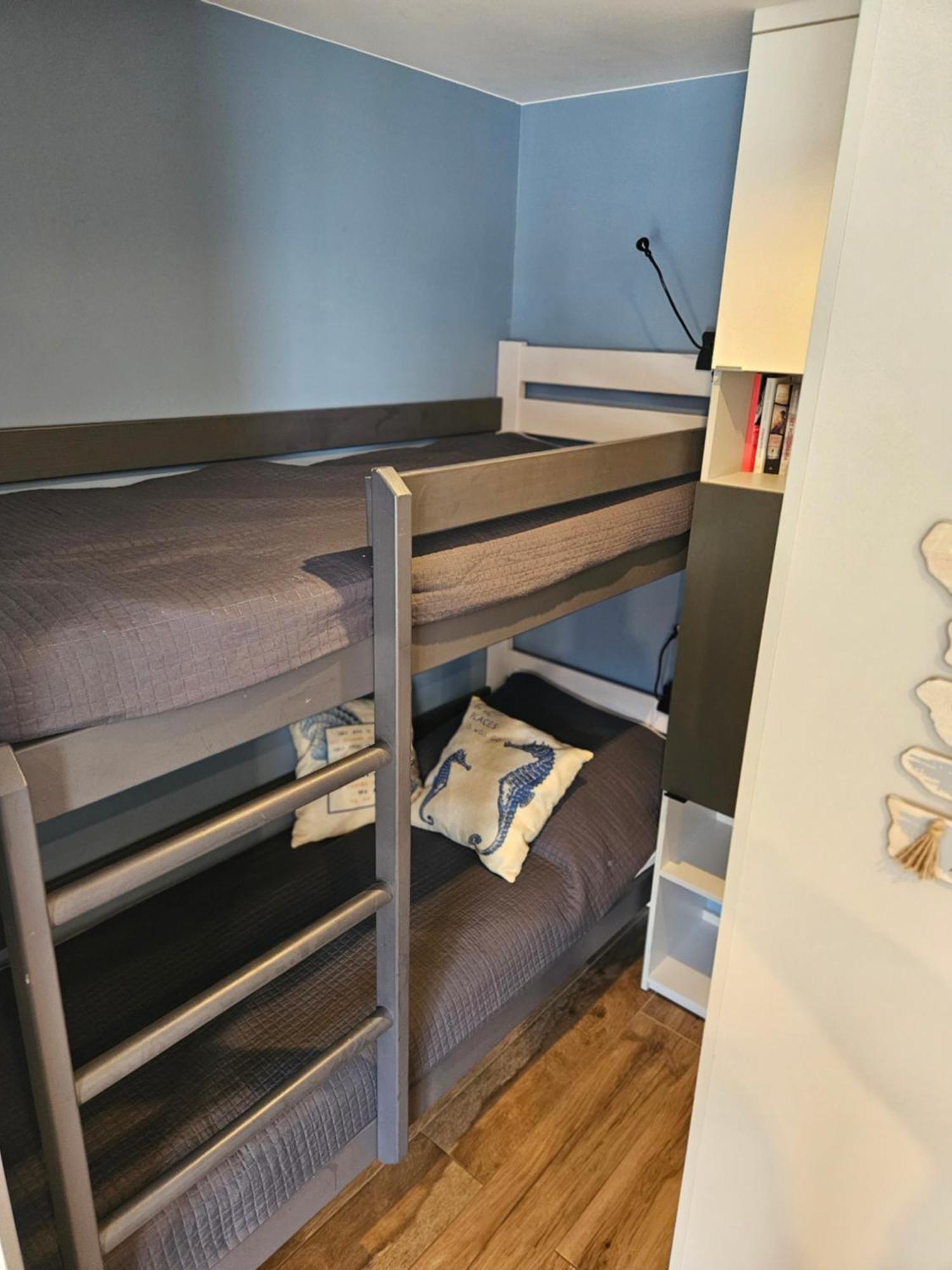 Apartament Grunwaldzka 105 Z Tarasem 5O M Do Plazy Pobierowo Dış mekan fotoğraf