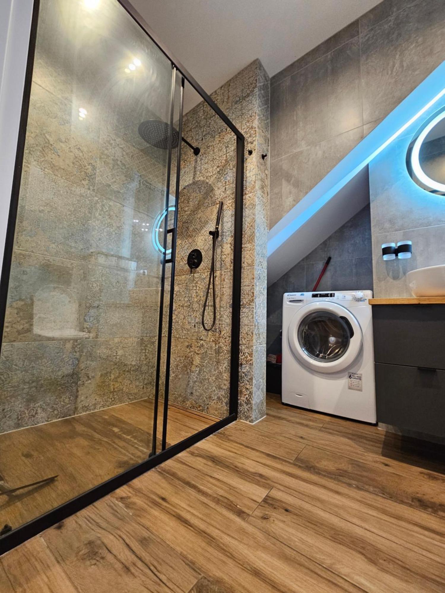 Apartament Grunwaldzka 105 Z Tarasem 5O M Do Plazy Pobierowo Dış mekan fotoğraf