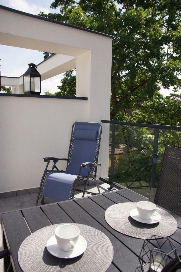 Apartament Grunwaldzka 105 Z Tarasem 5O M Do Plazy Pobierowo Dış mekan fotoğraf